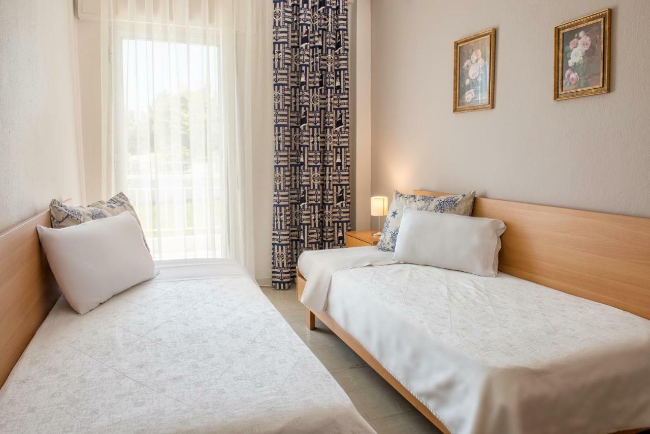 Georgalas Rest Apartments Nea Kallikrateia Esterno foto