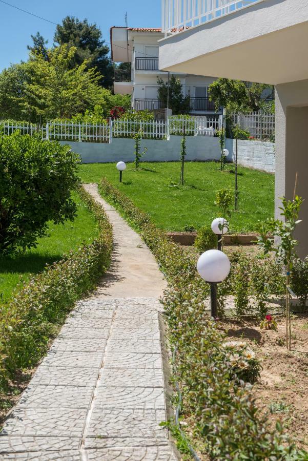 Georgalas Rest Apartments Nea Kallikrateia Esterno foto